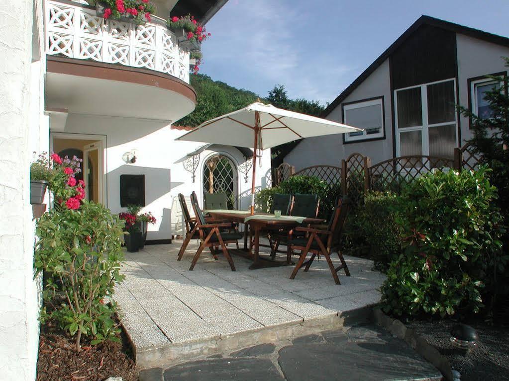 Haus Uebernachtenswert Cochem Mosel Экстерьер фото