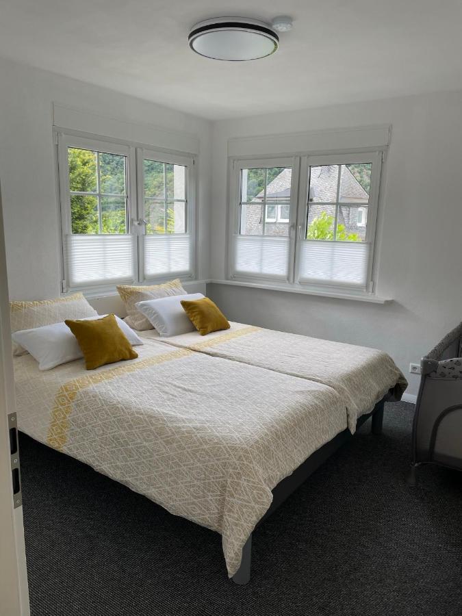 Haus Uebernachtenswert Cochem Mosel Экстерьер фото
