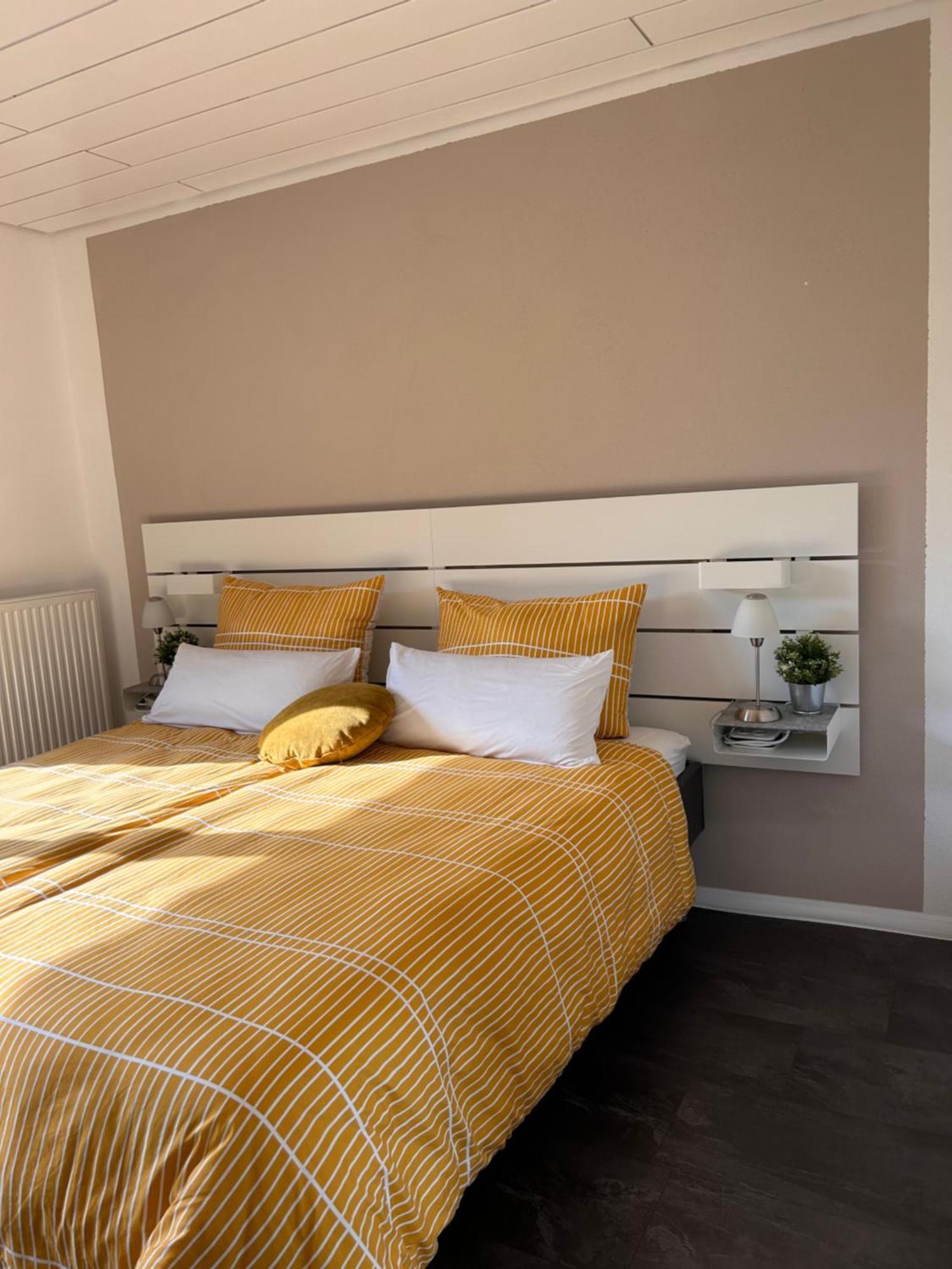 Haus Uebernachtenswert Cochem Mosel Экстерьер фото